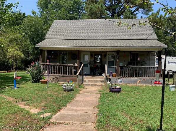 2422 E Coal Rd, Altus, AR 72821