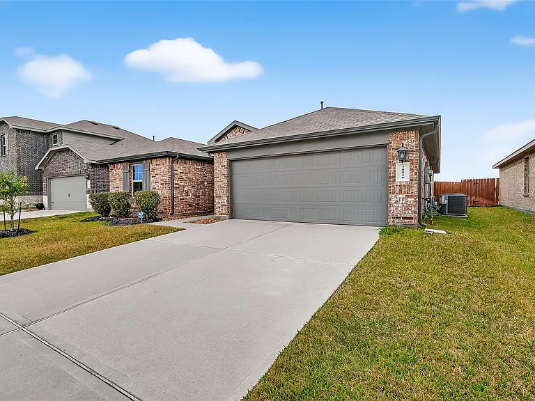 20926 Belmont Village Way — Photo 2