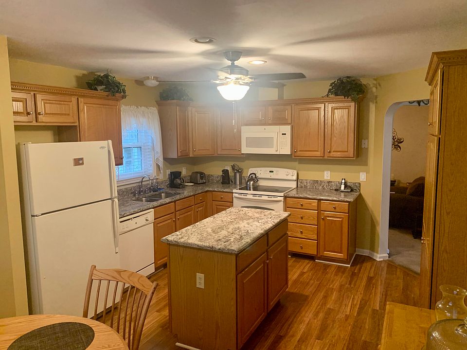 RitzCraft 86 Cinnamon Woods Cinnamon Woods by UMH Properties, Inc