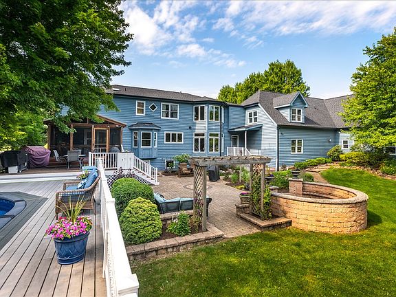 3rd image of 24633 W 103rd St