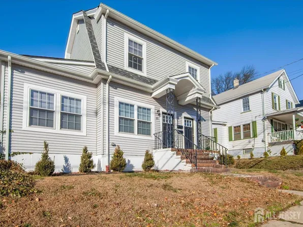 23 Carlton St, Edison, NJ 08837