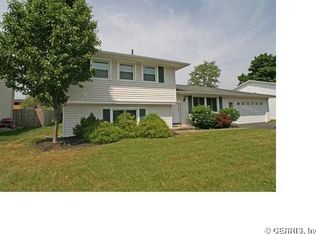 119 Fern Castle Dr, Rochester, NY 14622