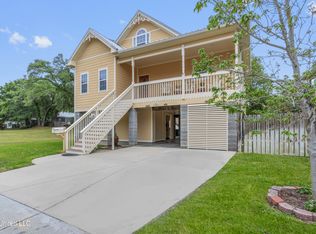 130 Acacia Ave, Biloxi, MS 39530