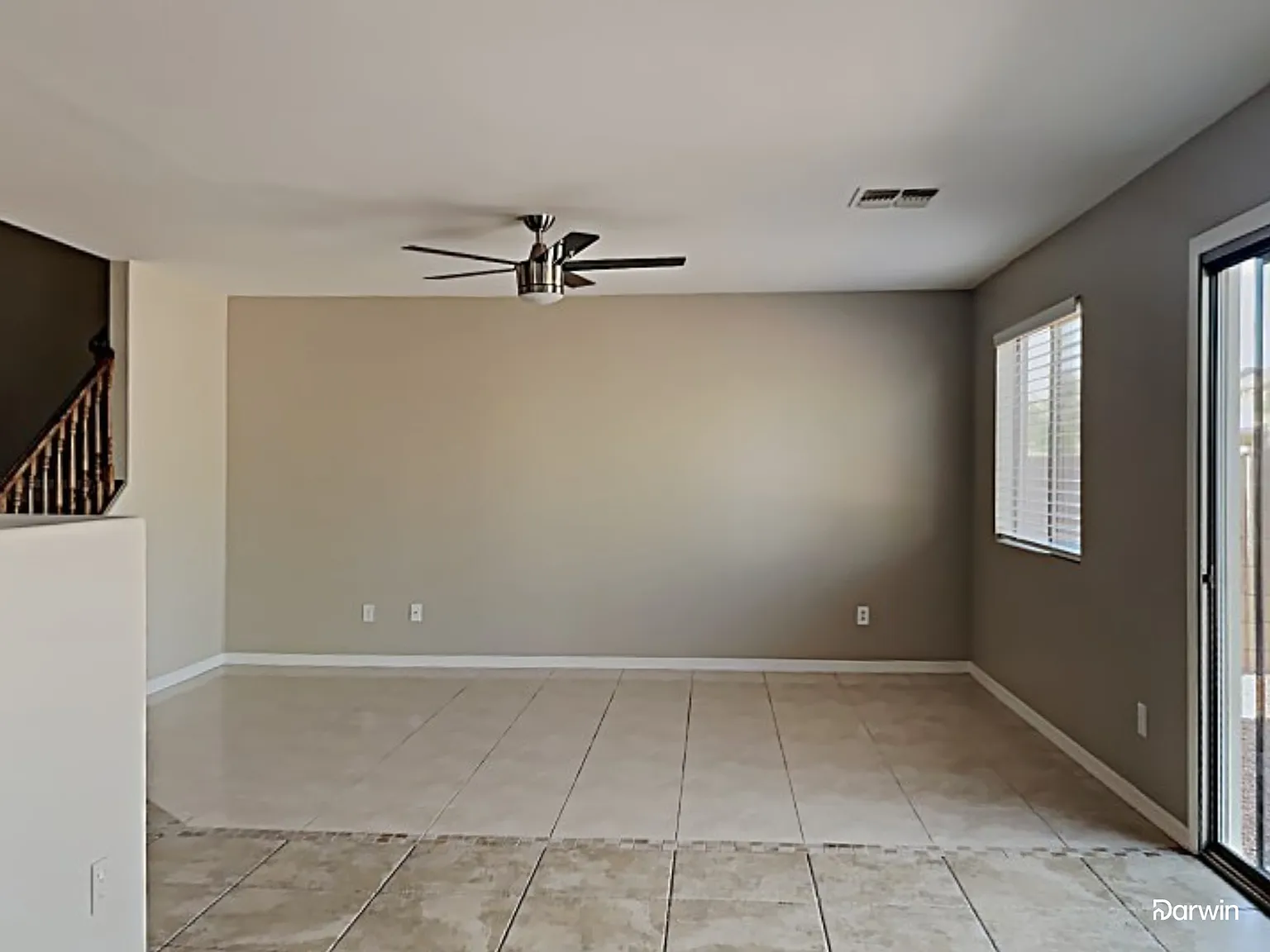 5 bed, 3.0 bath, 2321 sqft, $2,930 — Photo 4