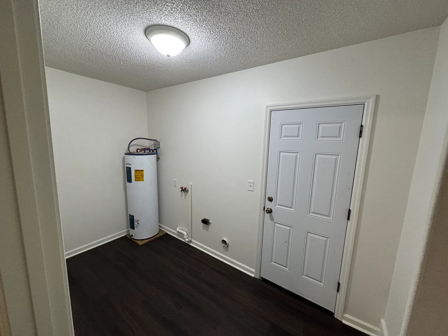 554 Canterbury Farms Rd — Photo 3