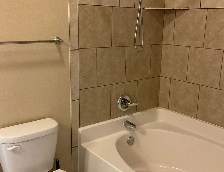 4610 Cambridge Dr #A/B — Photo 14
