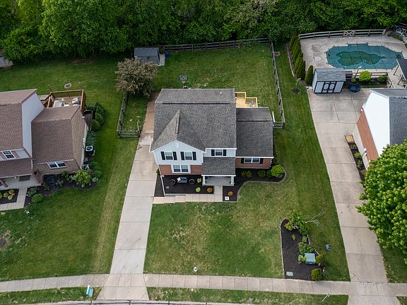 4th image of 1430 Cayton Rd