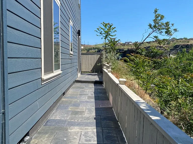 112 Southshore Ave — Photo 35