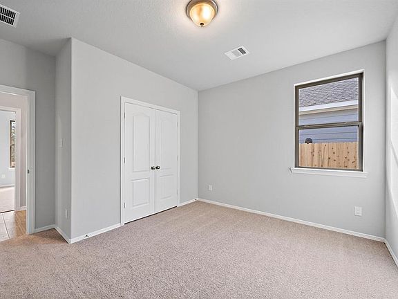 3rd image of 14520 Jelly Pines Dr