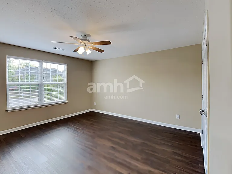 1300 Cathedral Rock Ct — Photo 16