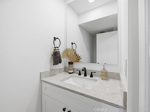 5th image of 28192 Ridgecove Ct S