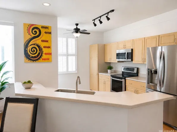 95-936 Wikao St APT C102, Mililani, HI 96789