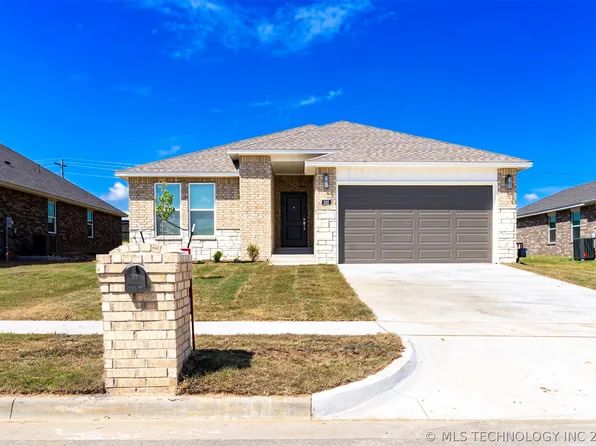 202 S 26th St, Collinsville, OK 74021
