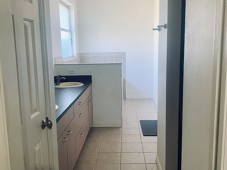 2290 Emperor Dr — Photo 13