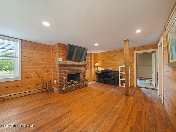 3rd image of 2229 Smith Rd