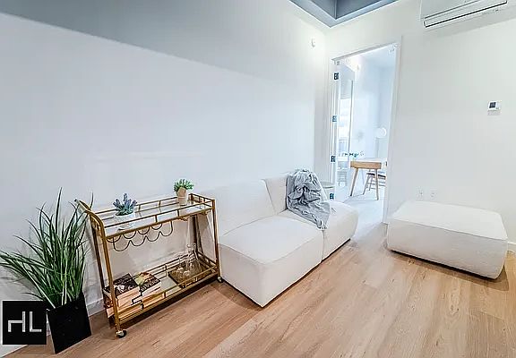 5th image of 931 Carroll St #731