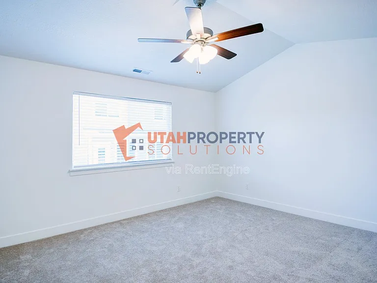 1621 N 3890 W — Photo 14