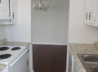 203 E Tiffany Dr APT 4, Mangonia Park, FL 33407