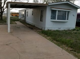 151 Cloverleaf Rd, Garden City, KS 67846