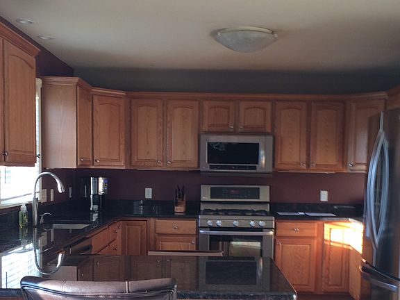 Large Eat-in kitchen