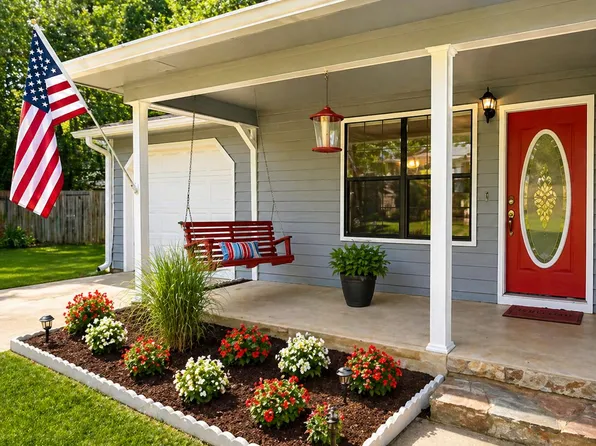 969 Dixie St, Crestview, FL 32536