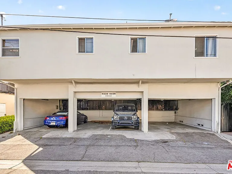 9928 Robbins Dr — Photo 50