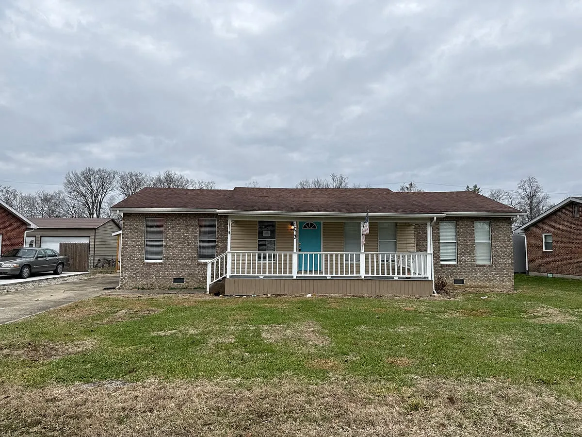 1013 McCloud Dr photo 1