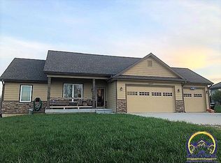 8407 SW 21st St, Topeka, KS 66615