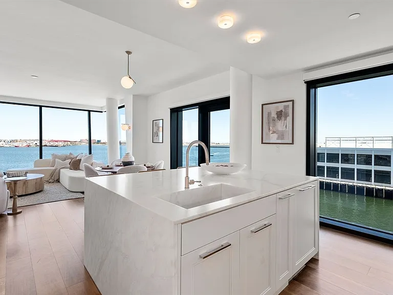 300 Pier 4 Blvd #6D — Photo 9