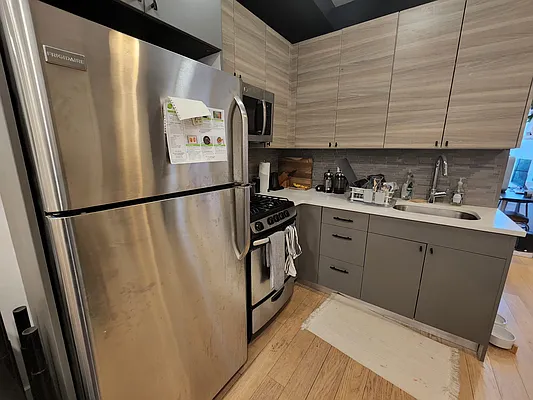 Rented by RELEASE NY | media 5