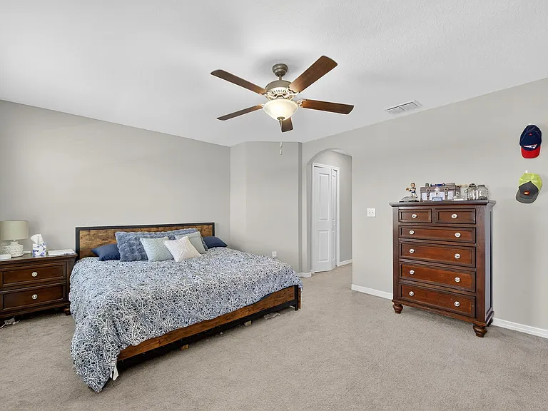 824 Royal Empress Dr — Photo 43