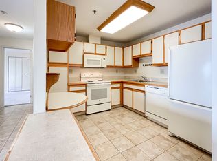 111 Dekoven Dr APT 1009, Middletown, CT 06457