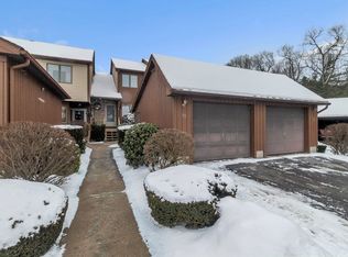 33 Pine Grove Dr, South Hadley, MA 01075