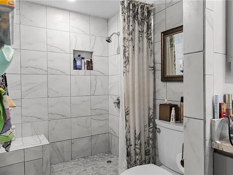 1204 Capella St S — Photo 12
