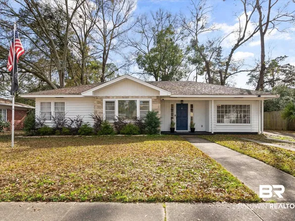 2769 N Chadwick Dr, Mobile, AL 36606