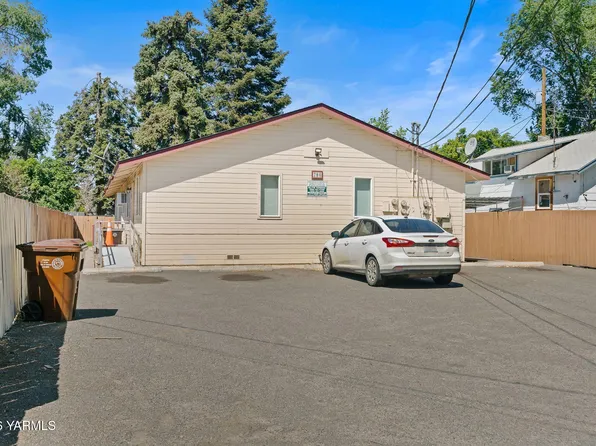 706 N 15th Ave, Yakima, WA 98902