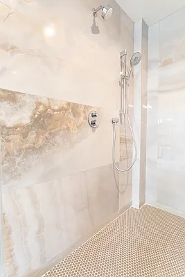 Rented by Bond New York | media 86