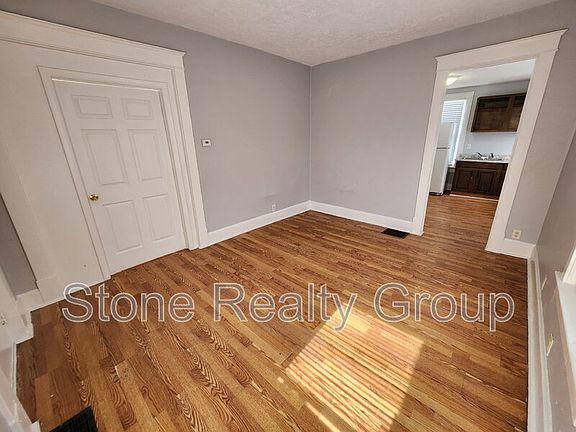 2nd image of 1022 3rd Ave