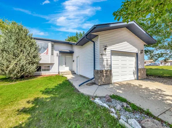 4508 S 39th St, Lloydminster, SK S9V 2B9