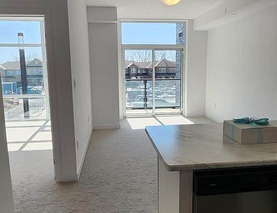 3rd image of 460 Dundas St E #214