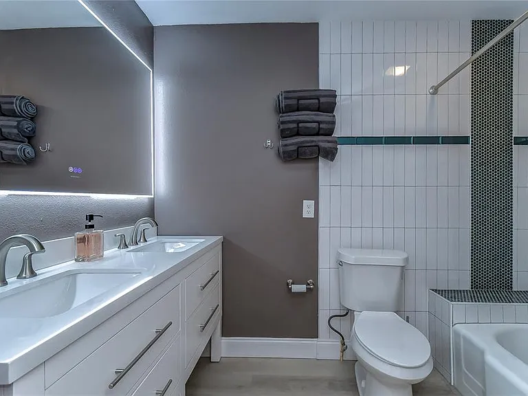 4701 N Willis St — Photo 31