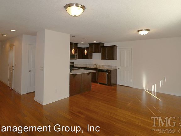 4th image of 7021 NE 61st St