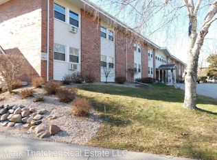 213 Roosevelt Dr #5, West Bend, WI 53090