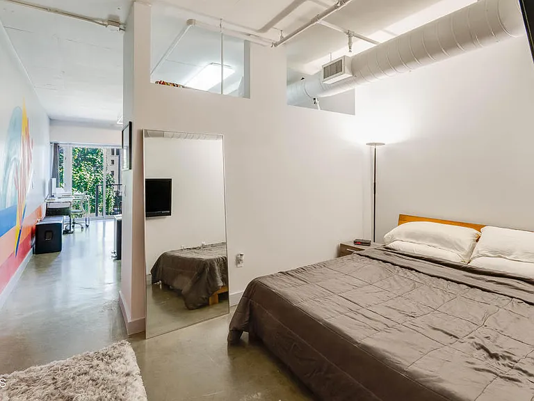 645 W 9th St #221 — Photo 13