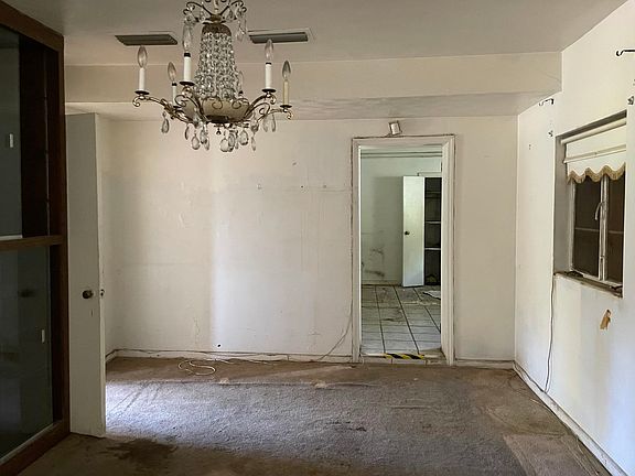 2nd image of 111 Young St