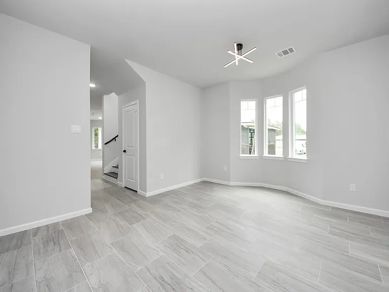 303 S Utah St — Photo 11