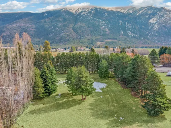 279 Columbia Meadows Dr, Columbia Falls, MT 59912
