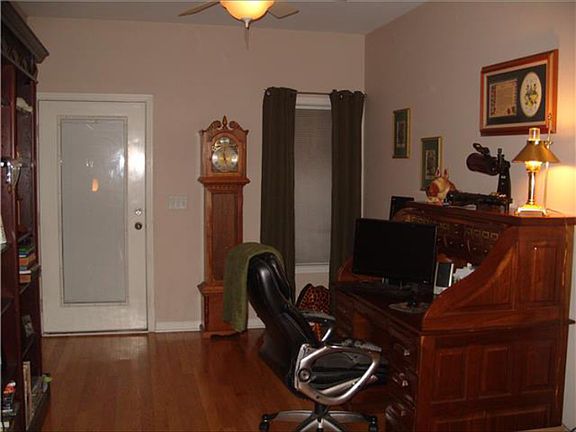 Office/flex room