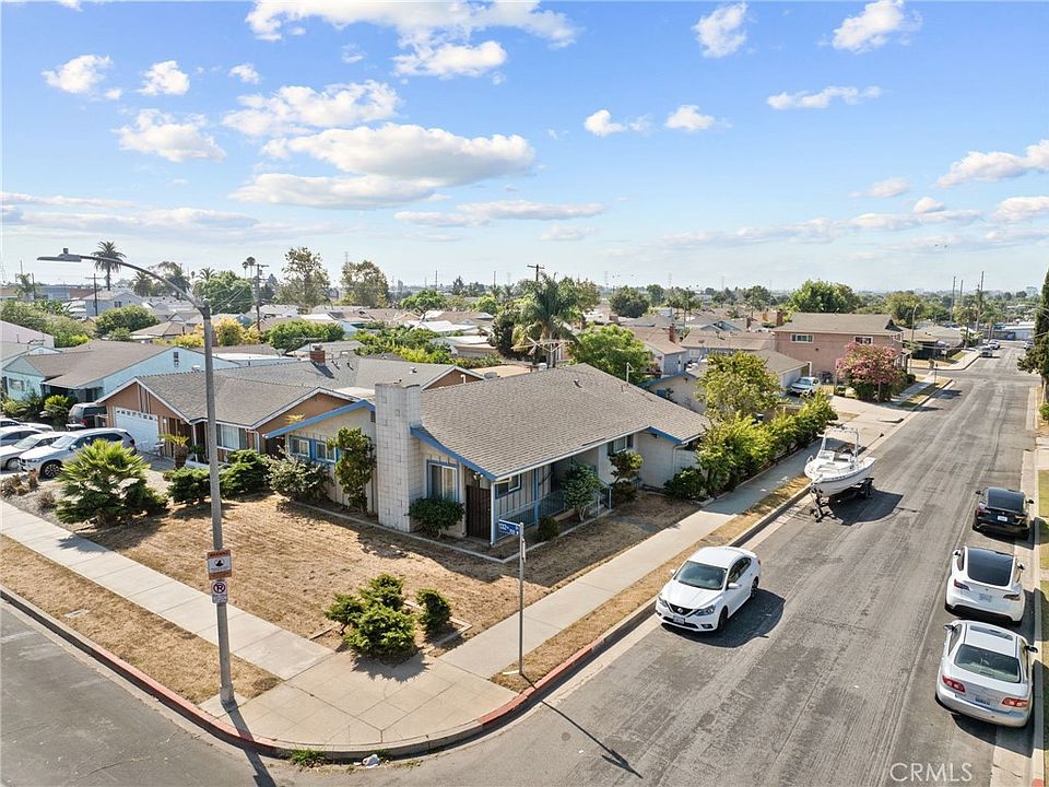 1st image of 13202 S Menlo Ave