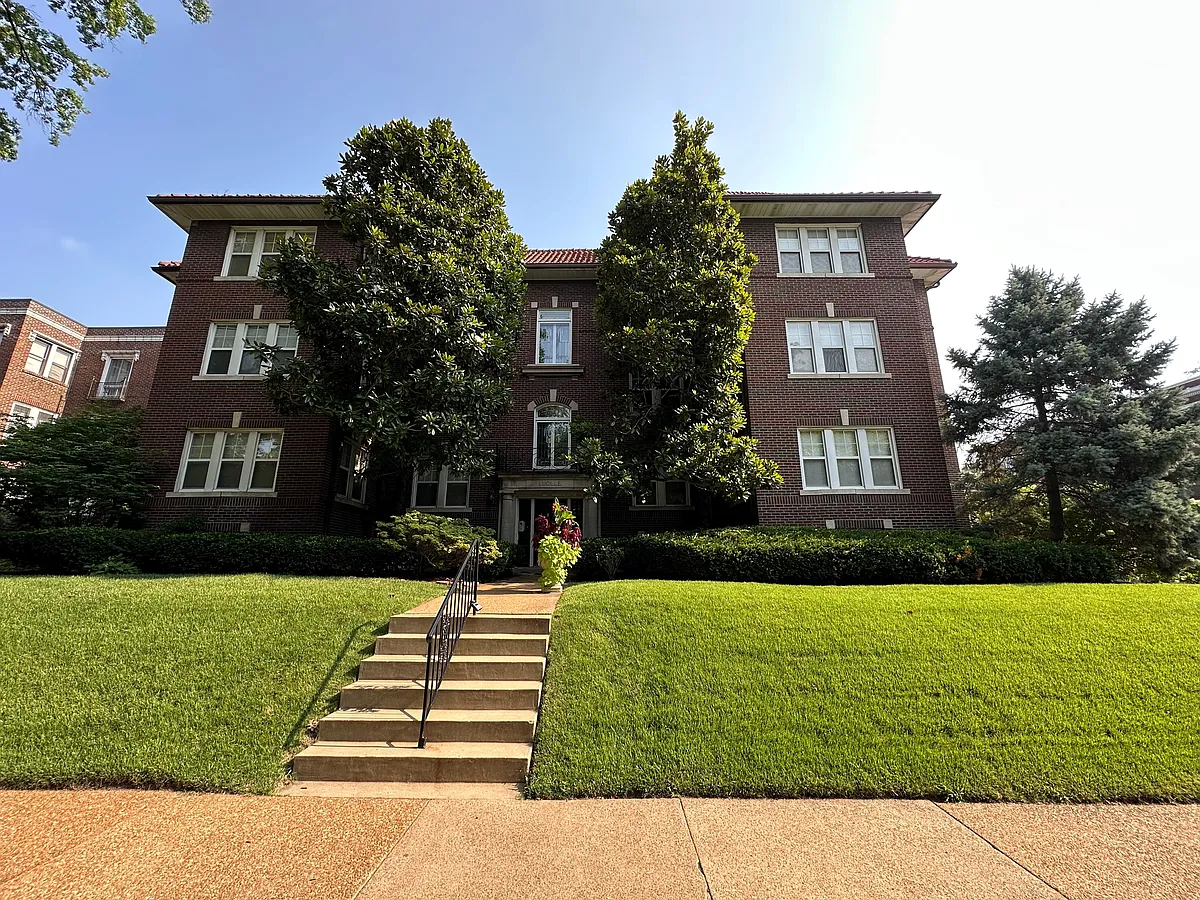 Building Photo - 6803 Kingsbury Blvd #1W